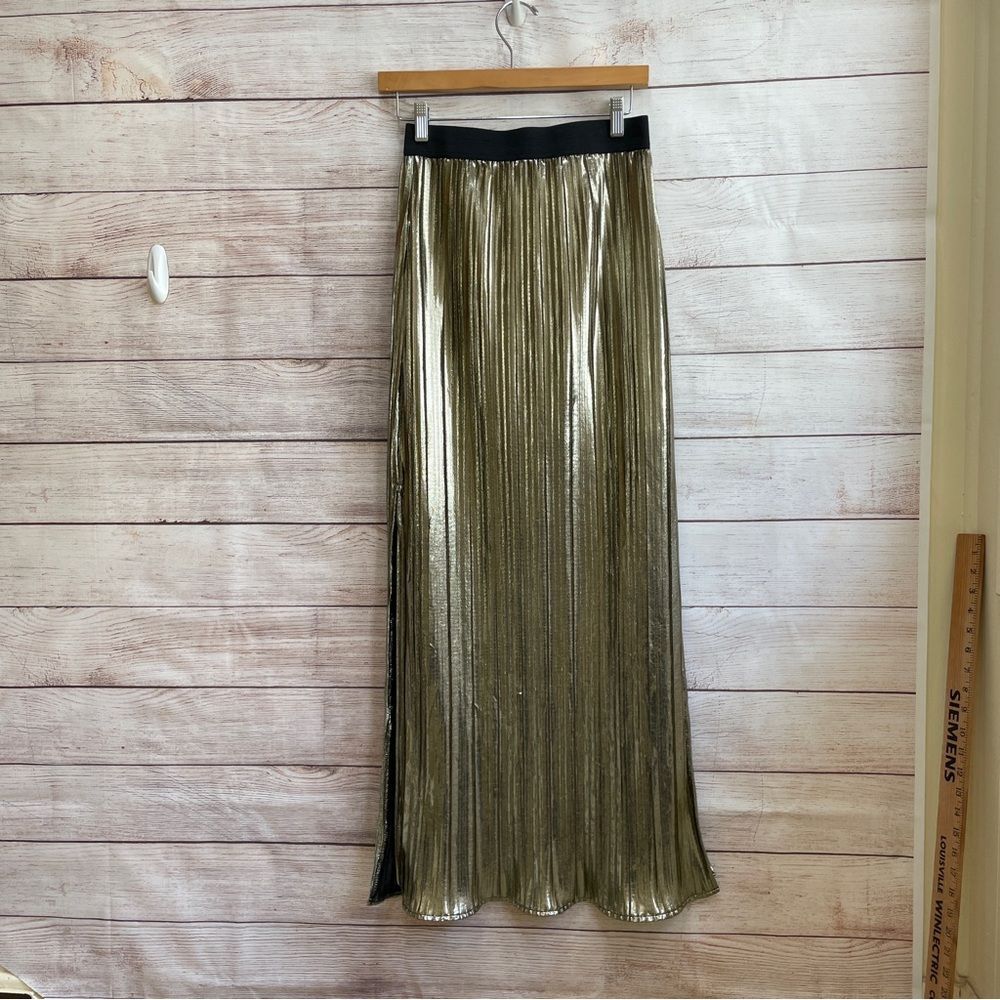 RUE 21 GOLD LAME MAXI SKIRT